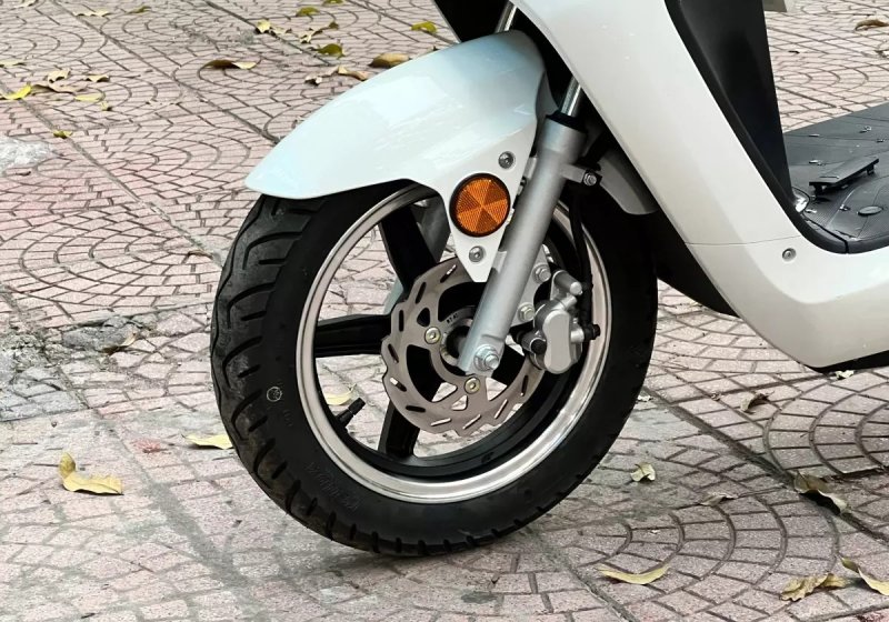 Đánh giá chi tiết xe máy điện Honda H12 6