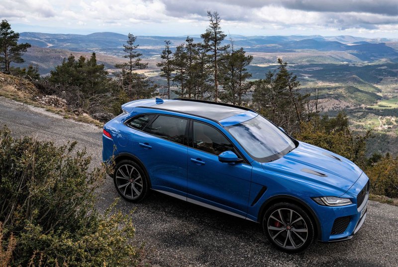 Jaguar F-Pace hình ảnh xe sang trọng 12