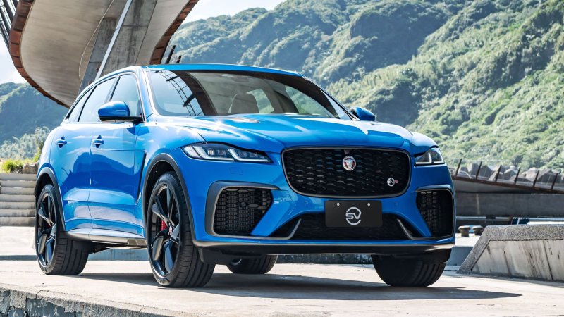 Jaguar F-Pace hình ảnh xe sang trọng 17