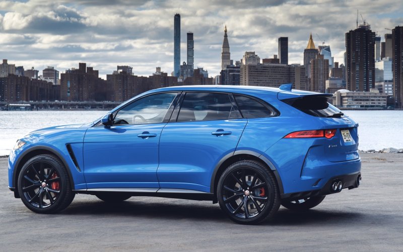 Jaguar F-Pace hình ảnh xe sang trọng 27