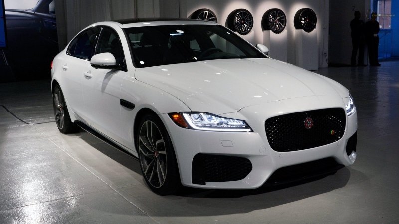 Jaguar XF 03