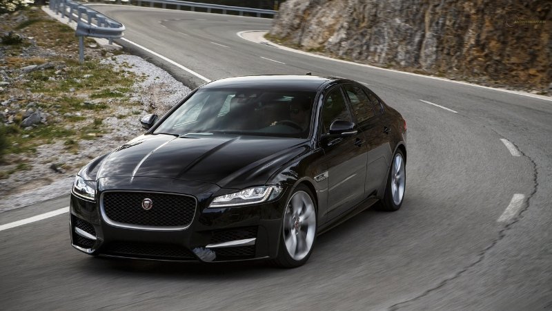 Jaguar XF 04