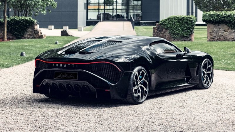 La Voiture Noire 02