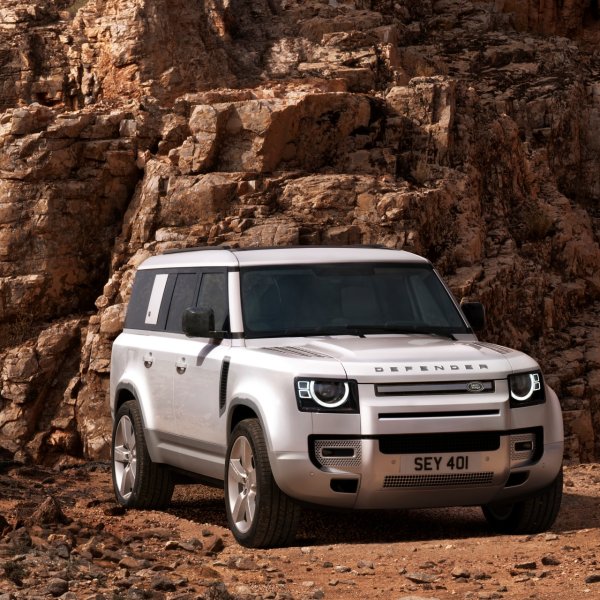 Land Rover Defender phiên bản mới nhất 26