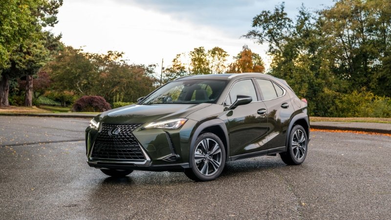 Lexus UX200 02