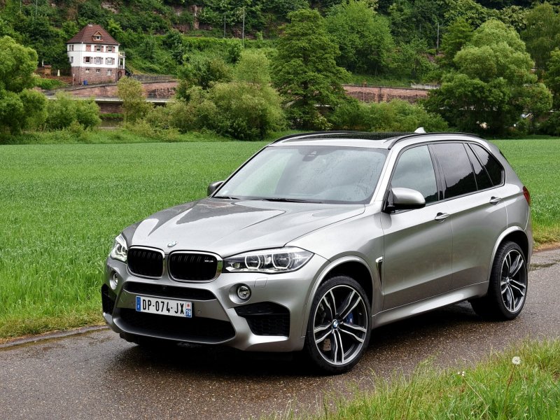 Mãn nhãn với hình ảnh xe BMW X5 siêu đẹp 9