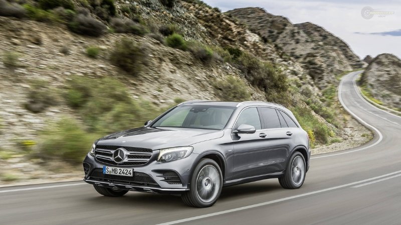 Mercedes-Benz GLC 02