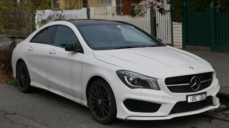 Mercedes CLA 200 02