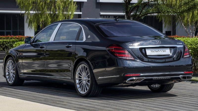 Mercedes Maybach S560 03