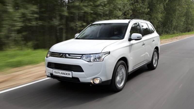 Mitsubishi Outlander 02