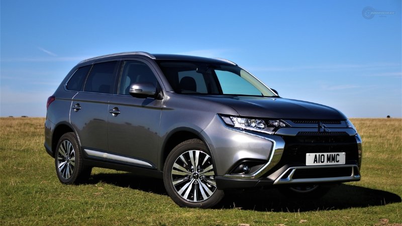 Mitsubishi Outlander 03