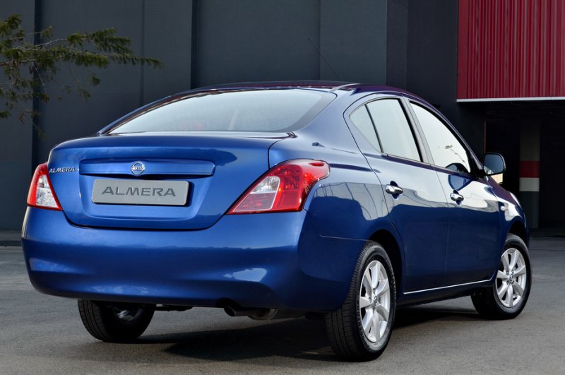 Ngắm nhìn chi tiết ảnh xe Nissan Almera đẳng cấp 32