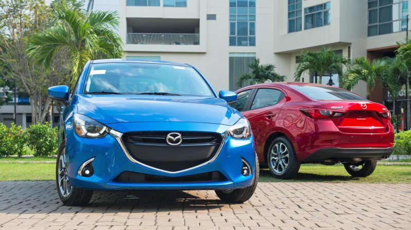 Ngắm nhìn chi tiết ngoại thất của dòng xe Mazda 2 Hatchback 4