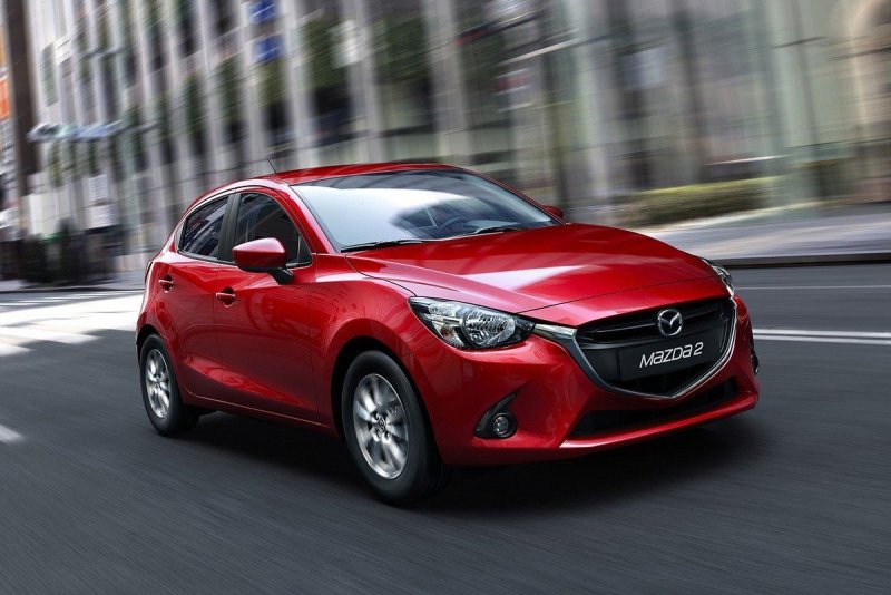 Ngắm nhìn chi tiết ngoại thất của dòng xe Mazda 2 Hatchback 16