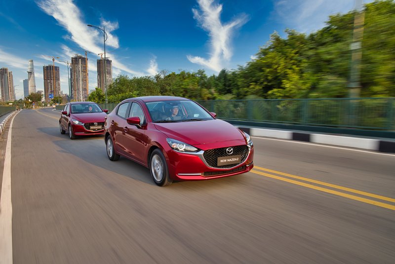 Ngắm nhìn chi tiết ngoại thất của dòng xe Mazda 2 Hatchback 1