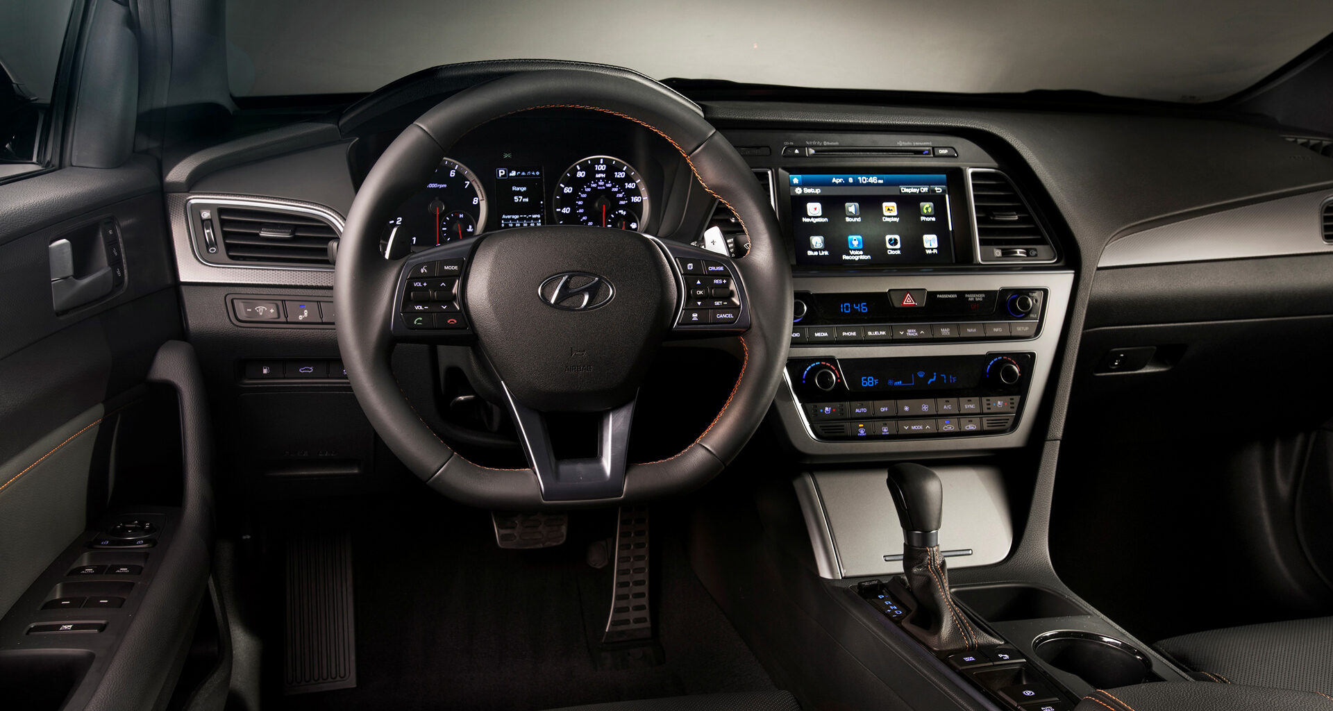 Ngắm nhìn chi tiết nội thất của dòng xe Hyundai Sonata 2