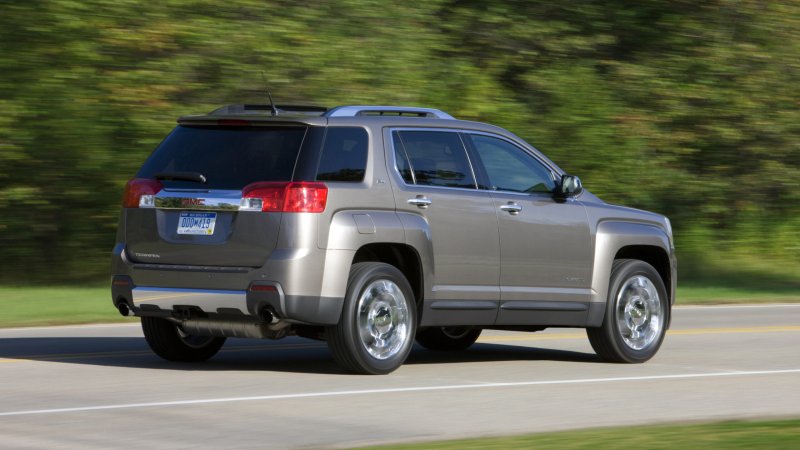 Ngắm nhìn từ trong ra ngoài của xe GMC Terrain SLE/SLT 2