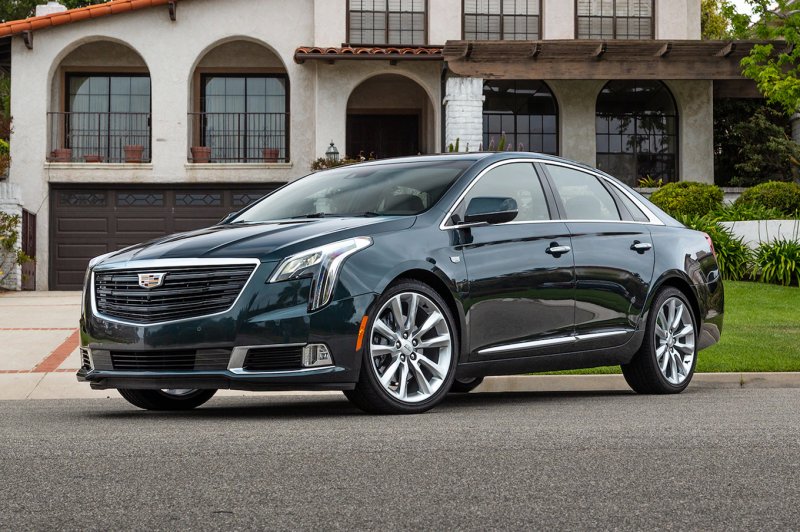 Ngoại thất bắt mắt của xe Cadillac XTS 8