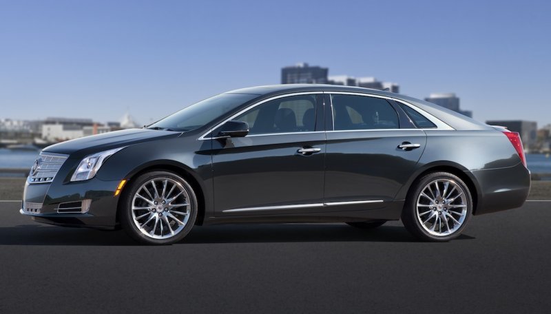 Ngoại thất bắt mắt của xe Cadillac XTS 1