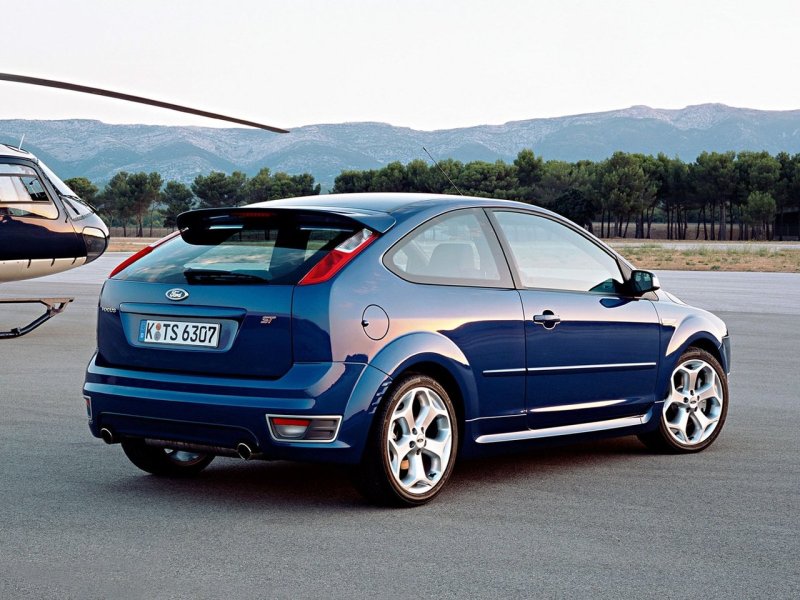 Những góc nhìn độc đáo về xe Ford Focus 16