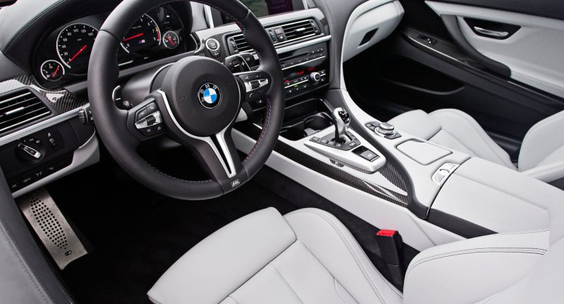 Nội thất ấn tượng của xe BMW M6 4