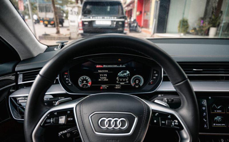 Nội thất sang trọng của xe Audi S8 6