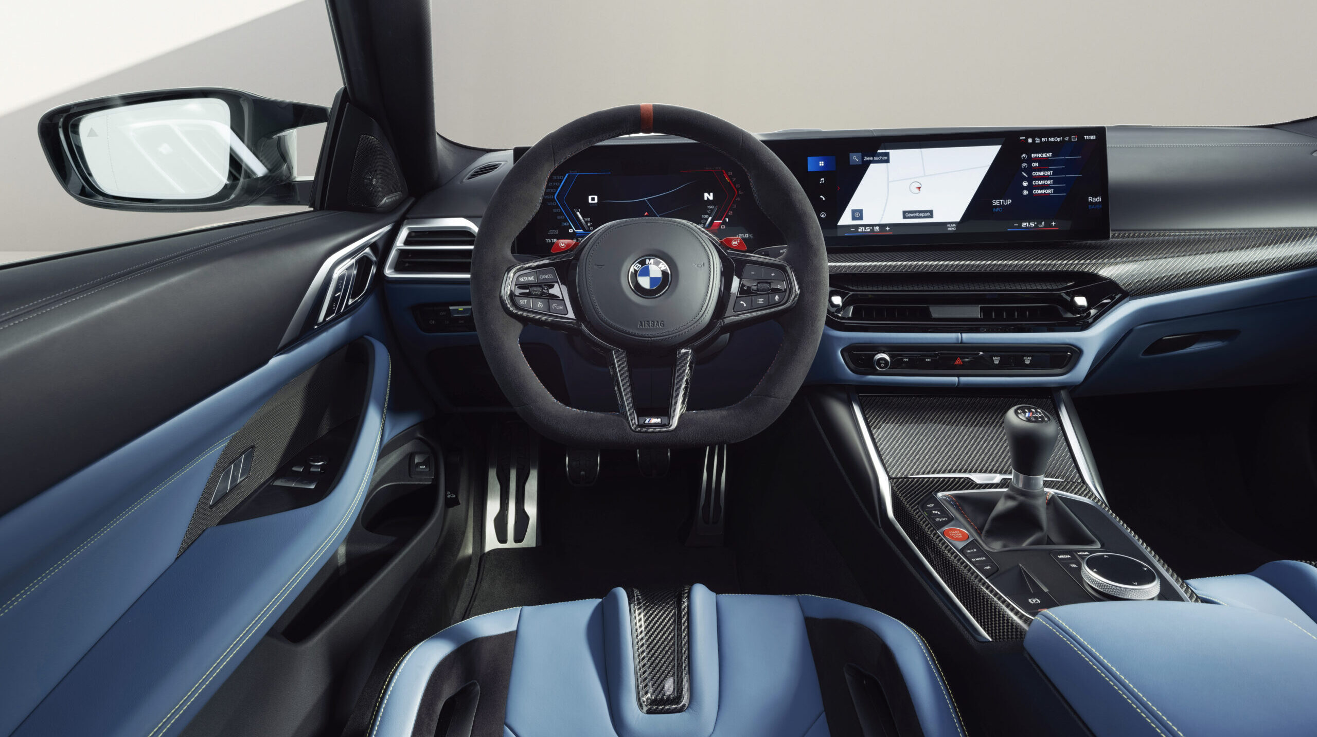 Nội thất sang trọng của xe BMW M4 17