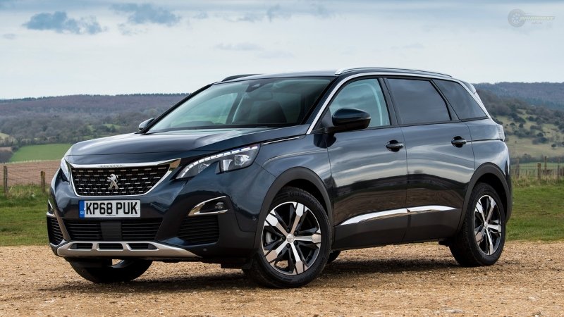 Peugeot 5008 02