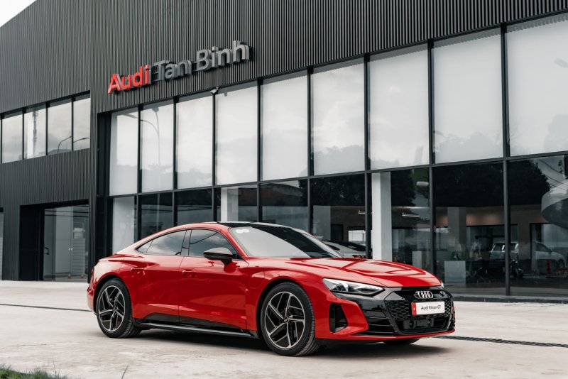 Siêu xe điện Audi E-Tron GT quattro 25