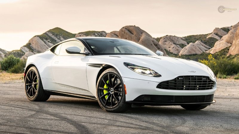 Aston Martin DB11 03