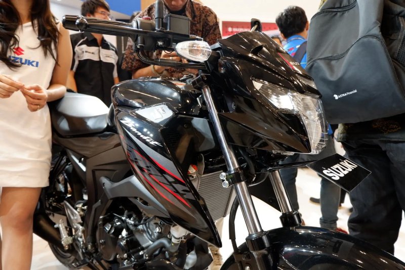 Ảnh chi tiết xe Suzuki GSX 150 Bandit 2