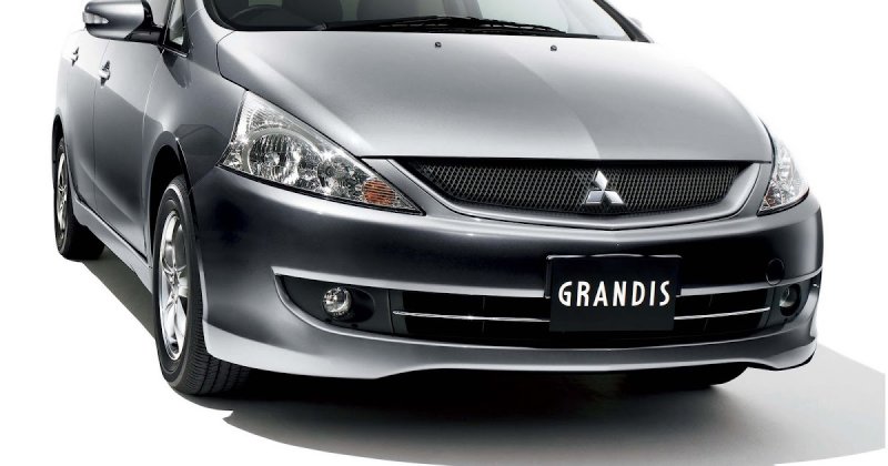 Tải ảnh Mitsubishi Grandis chất lượng HD 19