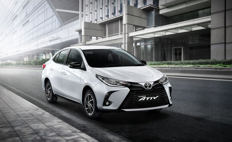 Tải ảnh Toyota Yaris CVT đẹp full HD 4