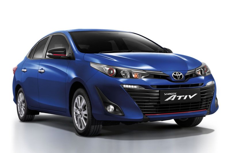 Tải ảnh Toyota Yaris CVT đẹp full HD 14