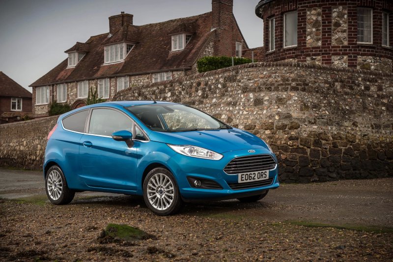 Tải ảnh xe Ford Fiesta miễn phí 9