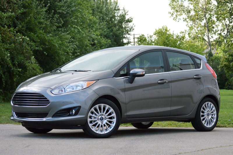 Tải ảnh xe Ford Fiesta miễn phí 12