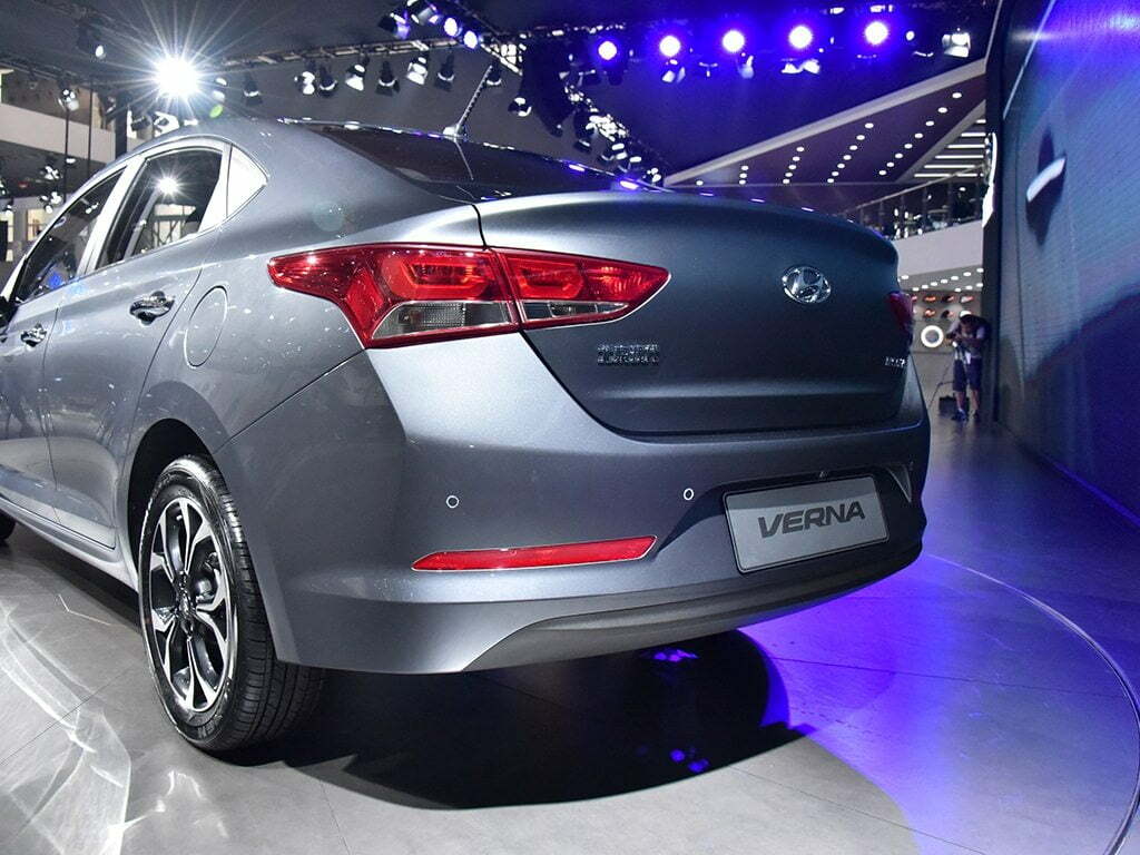 Tải ảnh xe Hyundai Accent cực chi tiết 10