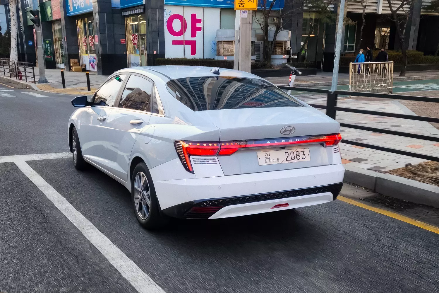 Tải ảnh xe Hyundai Accent cực chi tiết 12