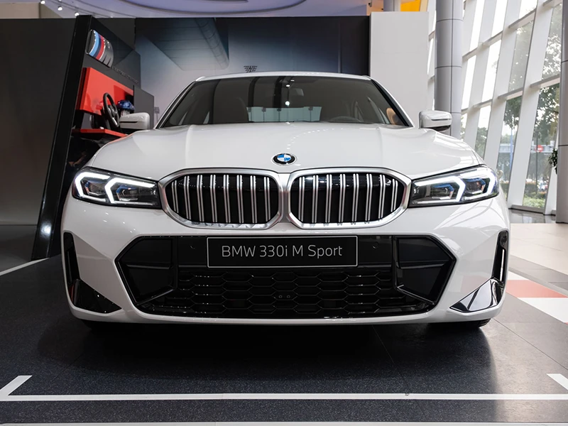 Tải bộ sưu tập hình ảnh BMW 330i đẹp miễn phí 12