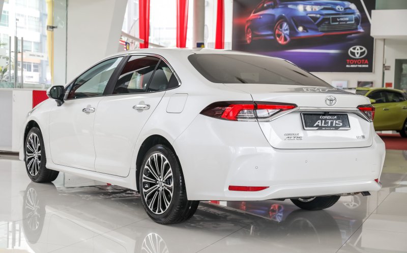 Tải hình ảnh chi tiết Toyota Corolla Altis 1.8V siêu xịn 37