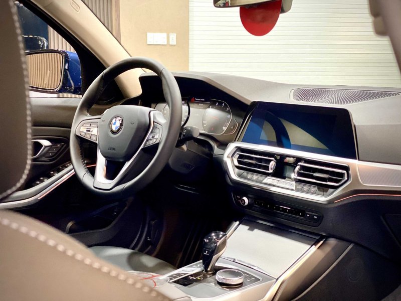 Tải hình ảnh đẹp xe BMW 320i miễn phí 11