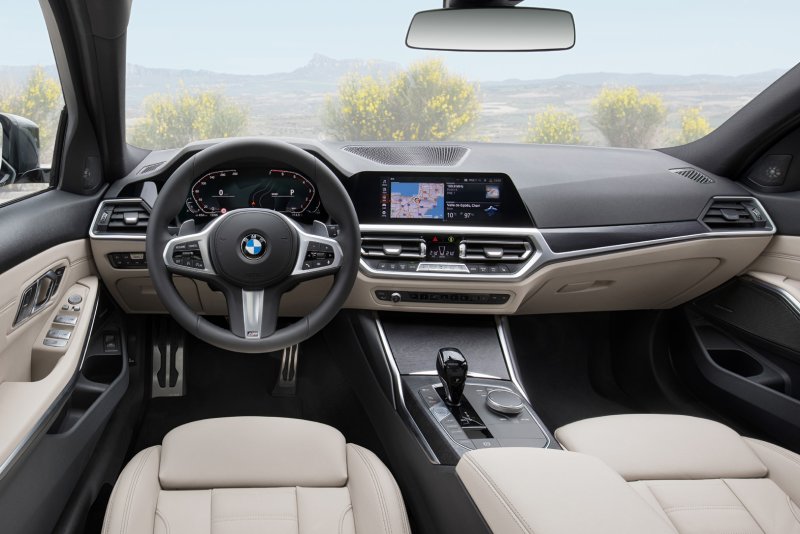 Tải hình ảnh đẹp xe BMW 320i miễn phí 17