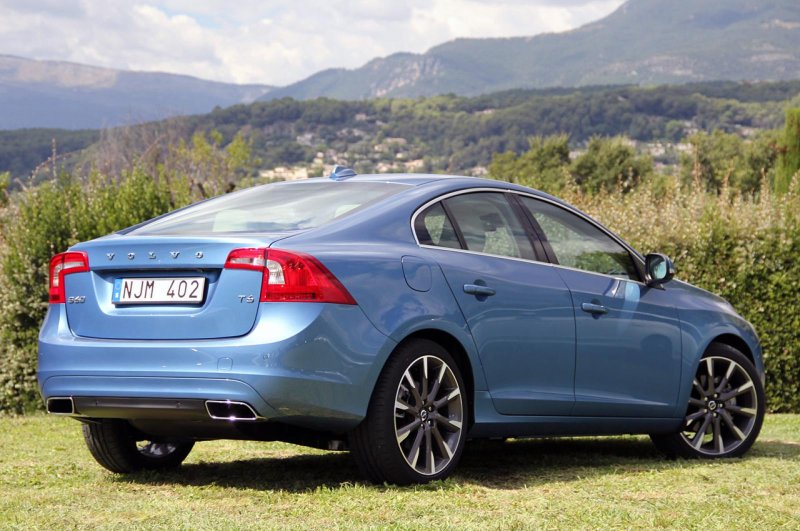 Tải hình ảnh Volvo S60 miễn phí 10