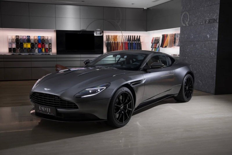 Tải hình ảnh xe Aston Martin DB11 chất lượng cao 7