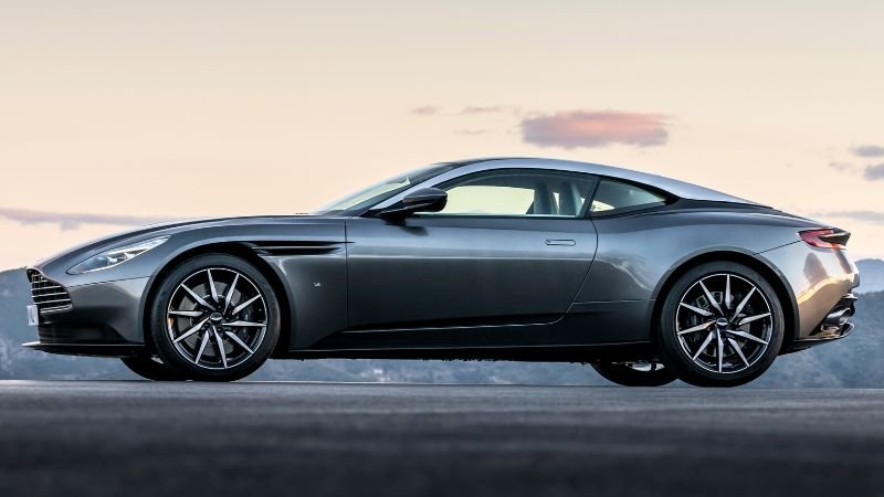 Tải hình ảnh xe Aston Martin DB11 chất lượng cao 13