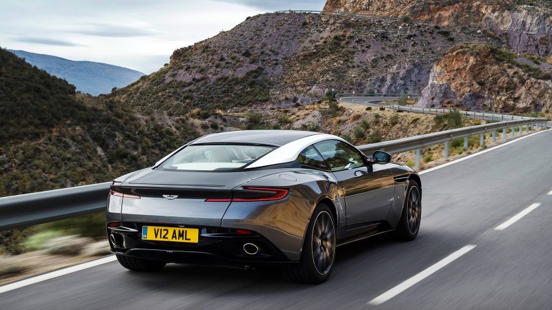 Tải hình ảnh xe Aston Martin DB11 chất lượng cao 14