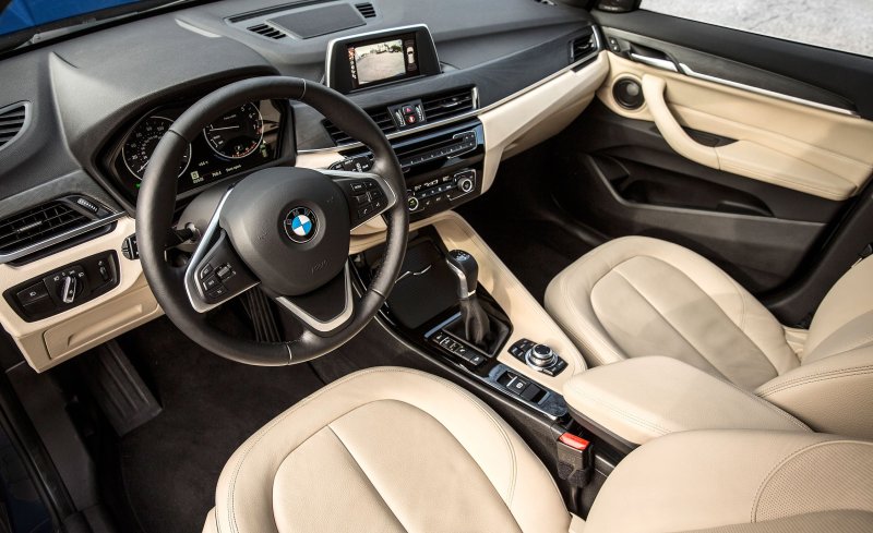 Tải hình ảnh xe BMW X1 miễn phí 8