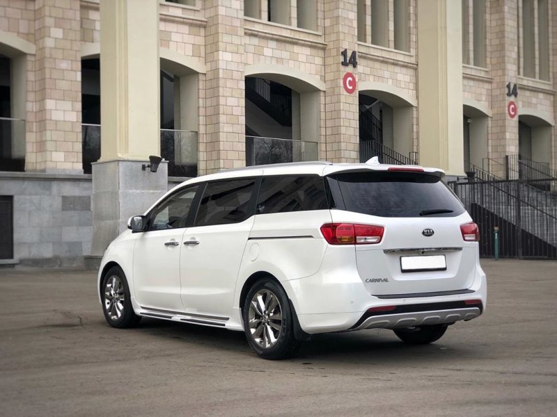 Tải hình ảnh xe KIA Carnival chân thực nhất 20