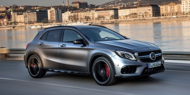 Tải hình ảnh xe Mercedes-AMG GLA 45 độ phân giải cao 5