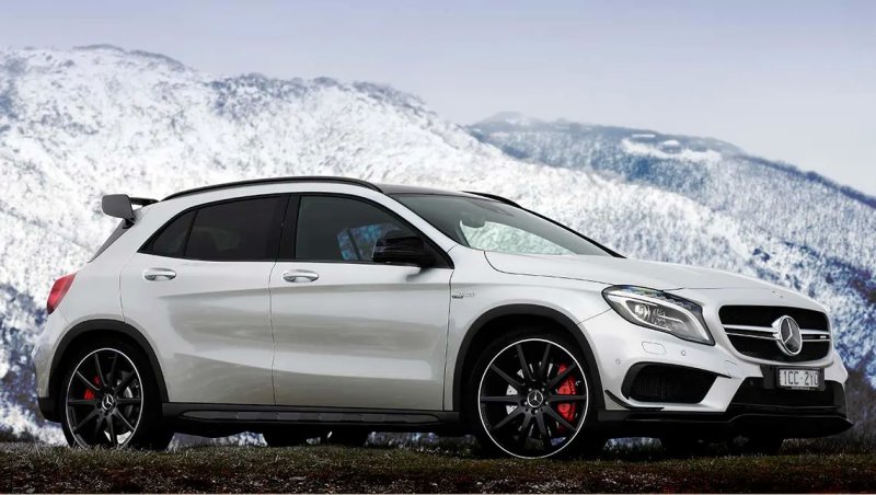 Tải hình ảnh xe Mercedes-AMG GLA 45 độ phân giải cao 14